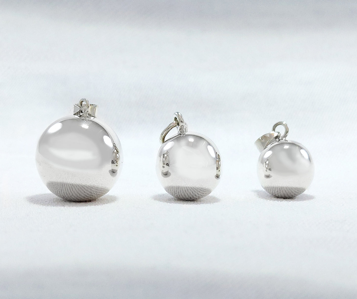 Sterling Silver Melody Ball Pendant.