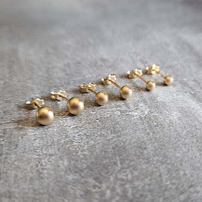 9KT Gold Ball Stud Earrings