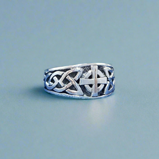 Sterling silver ring for men with a celtic cross design