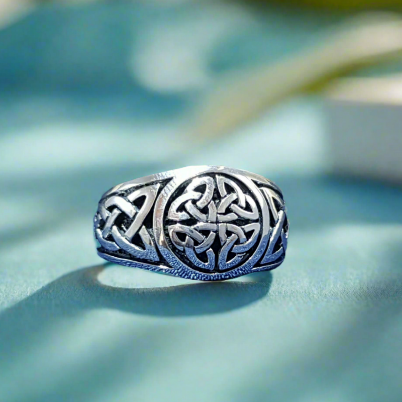 Sterling silver ring for men with a Celtic triquetra design