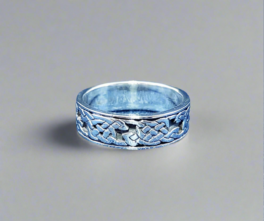 Sterling Silver ring with an Intricate Celtic Pattern