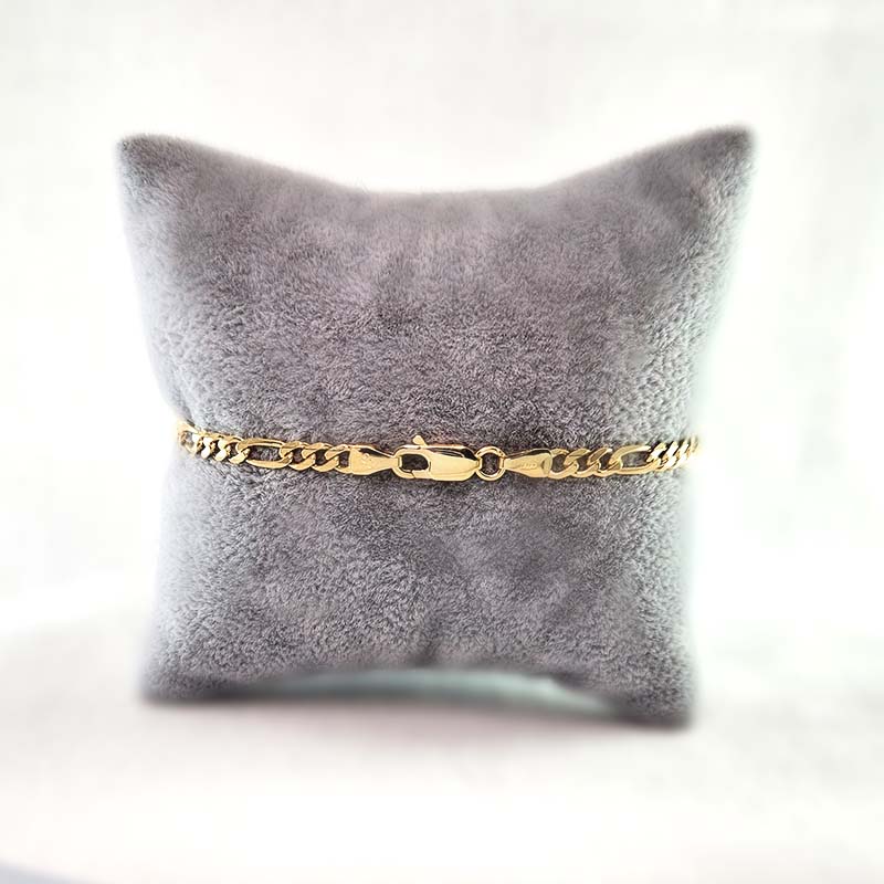 4mm Figaro Link Bracelet for men made from 9 carat yellow gold