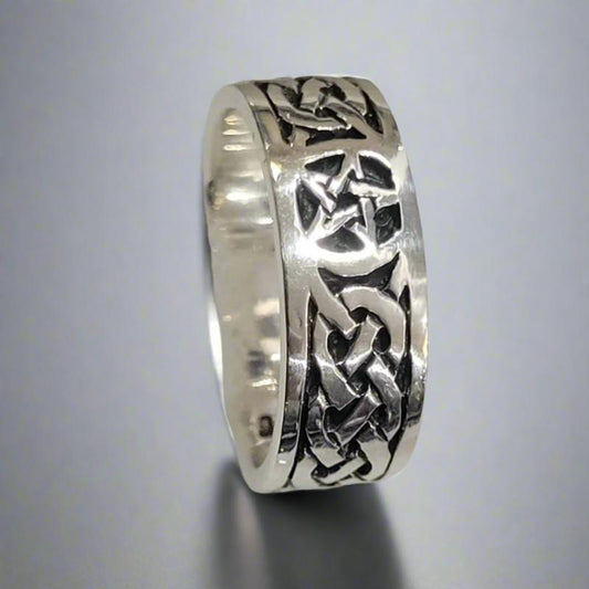 Silver ring 