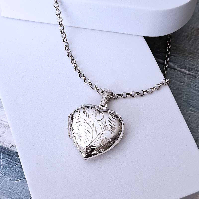 XL Fancy Heart Locket