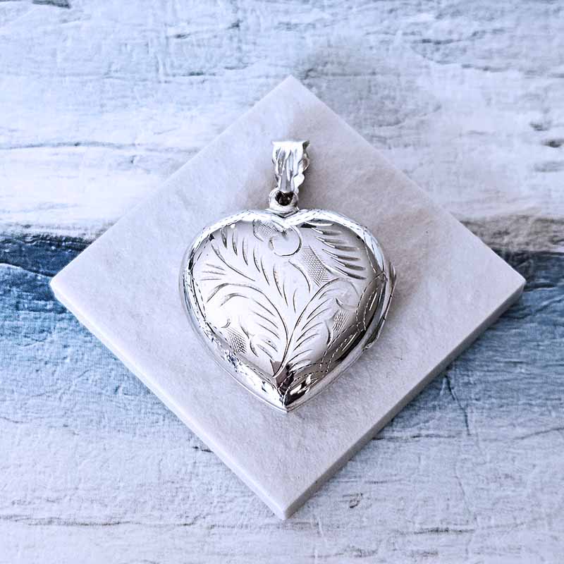 XL Fancy Heart Locket