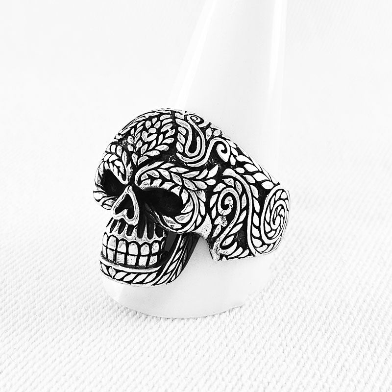 Sterling Silver Skull ring for men with a intricate oxidised pattern