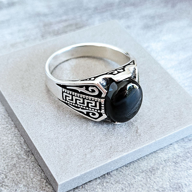 Silver onyx ring for men with detailed Meander pattern
