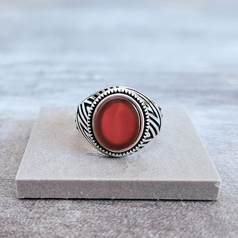 Gent's Stone Ring with stone inlay