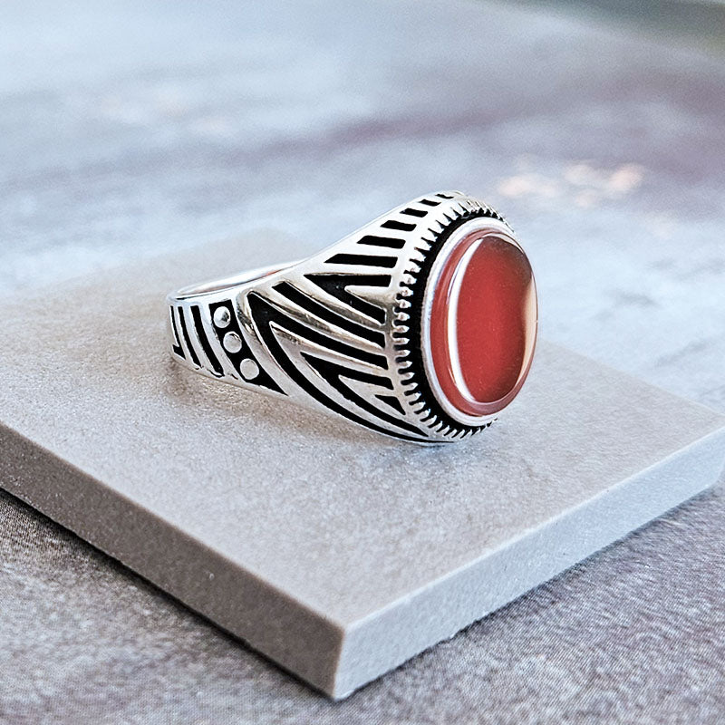 Gent's Stone Ring with stone inlay