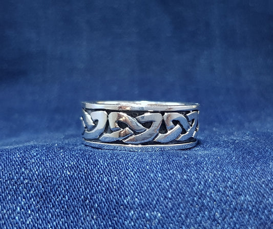 Bold Design Celtic Ring