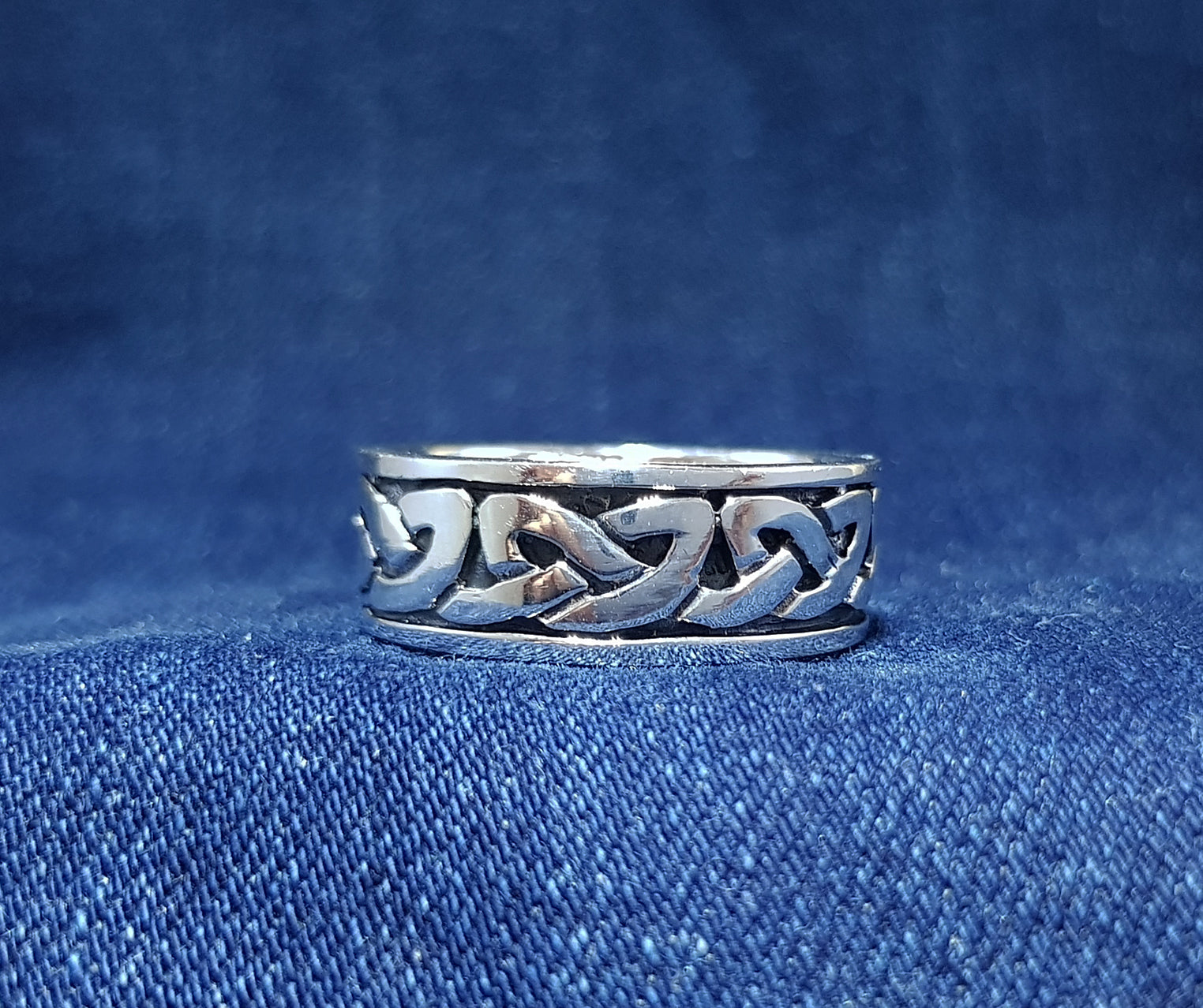 Silver celtic ring for men