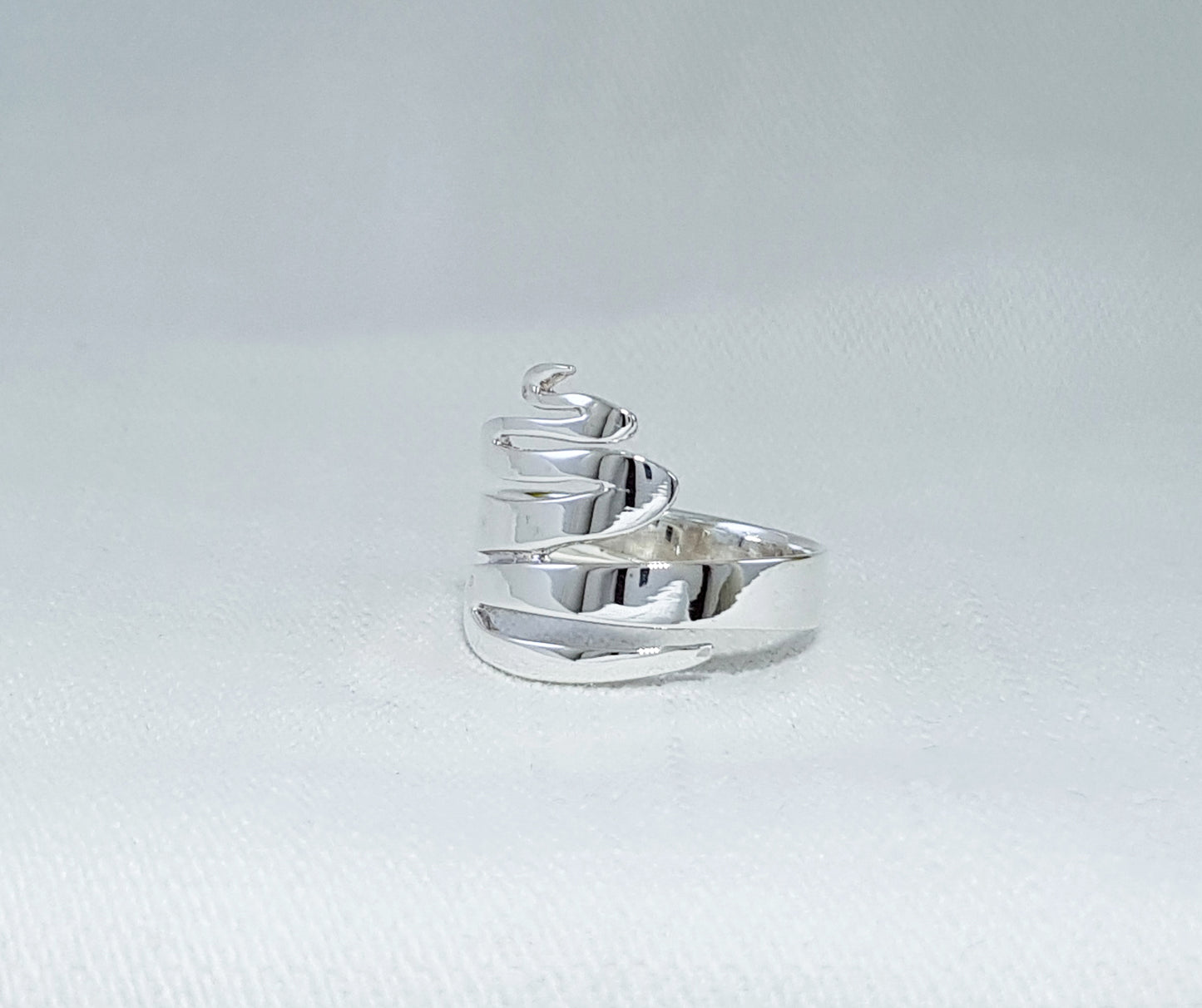Sterling Silver Ring - Ribbon Swirl
