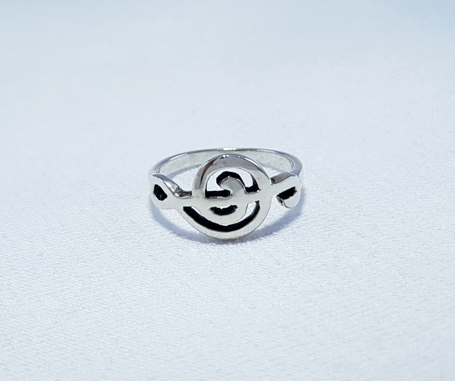 Sterling Silver Ring with a Treble Clef Design