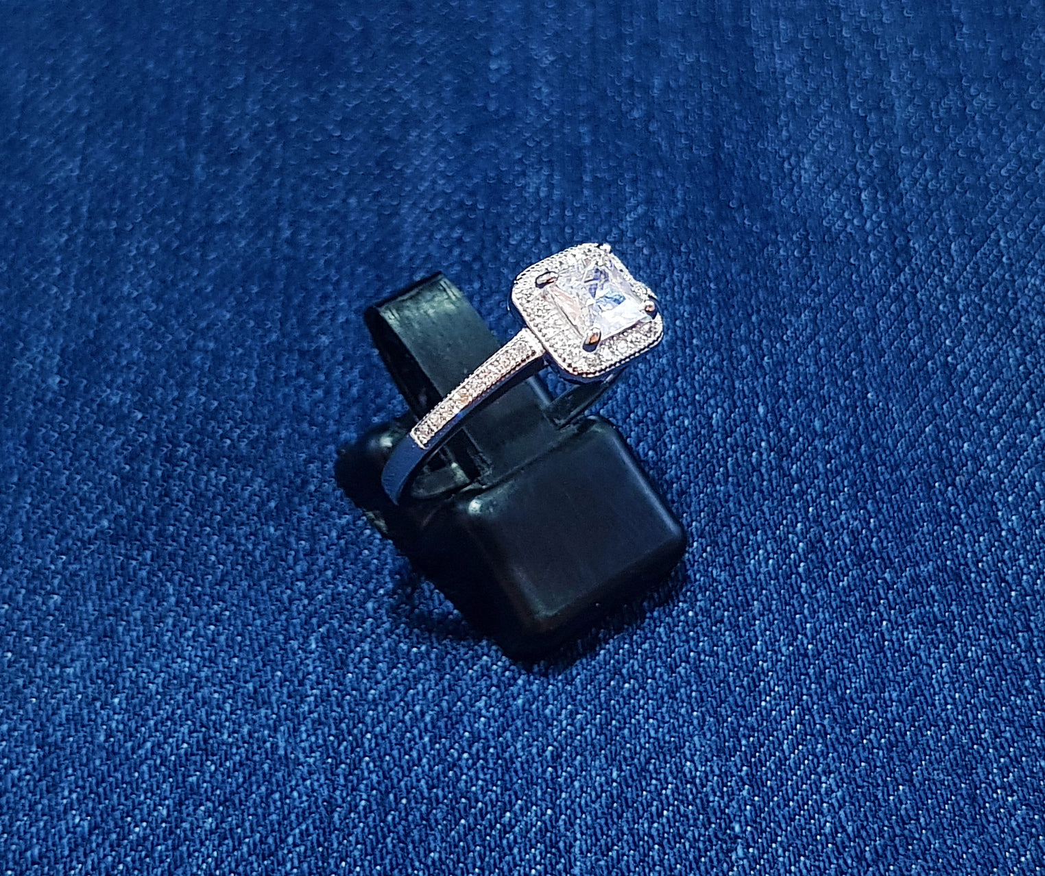 Sterling Silver Cubic Ring with a Square Cut Design