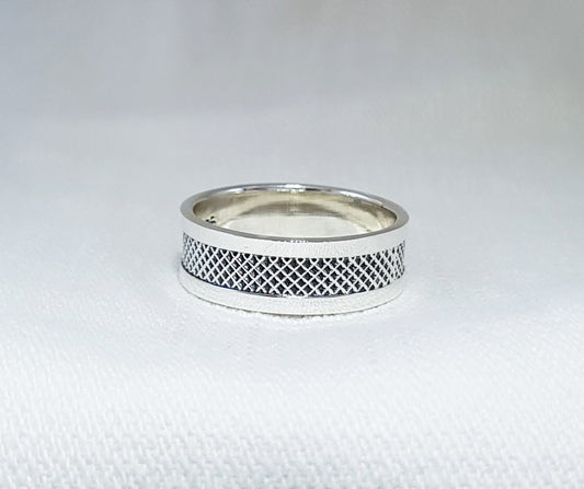 Pattern Ring for Men made from Sterling Silver 