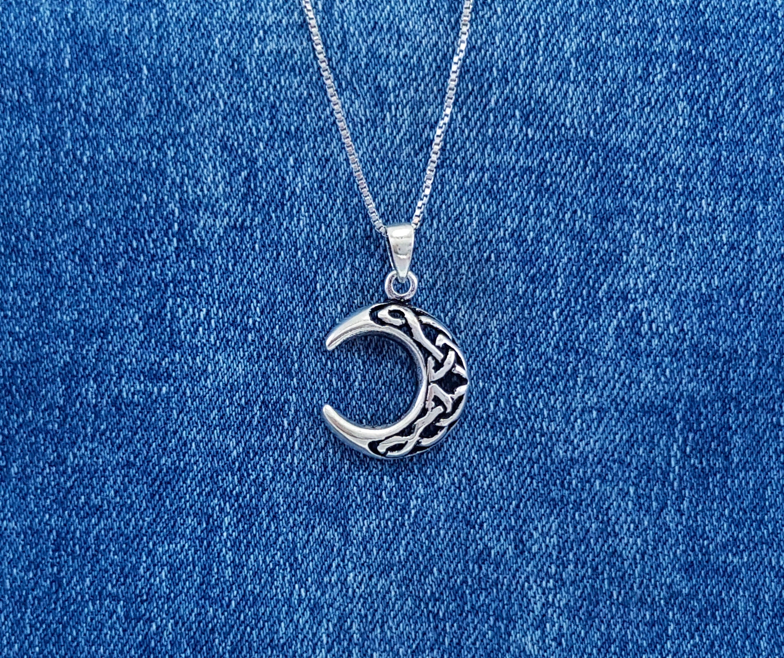 Sterling Silver Crescent Moon Pendant Charm.