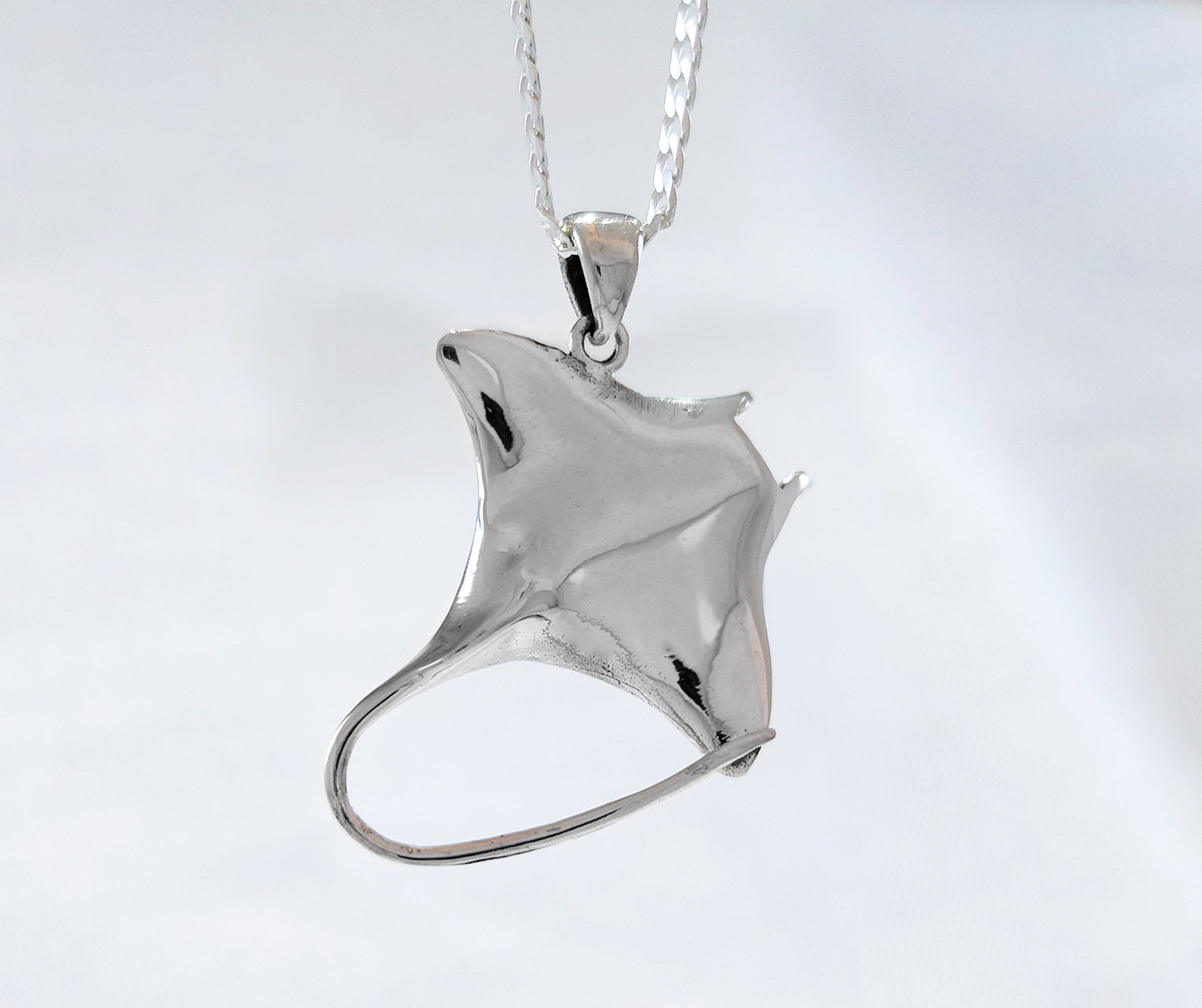 Sterling Silver Stingray Pendant with Curb Chain