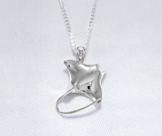 Sterling Silver Stingray Pendant with Curb Chain