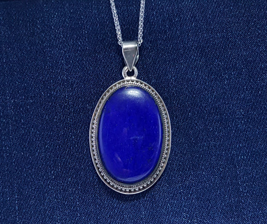 Sterling silver lapis lazuli pendant 