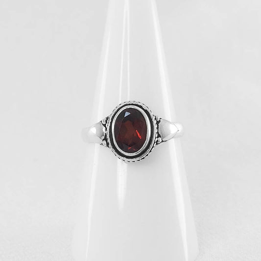 Faceted Oval Garnet Ring - Made with 925 Silver
