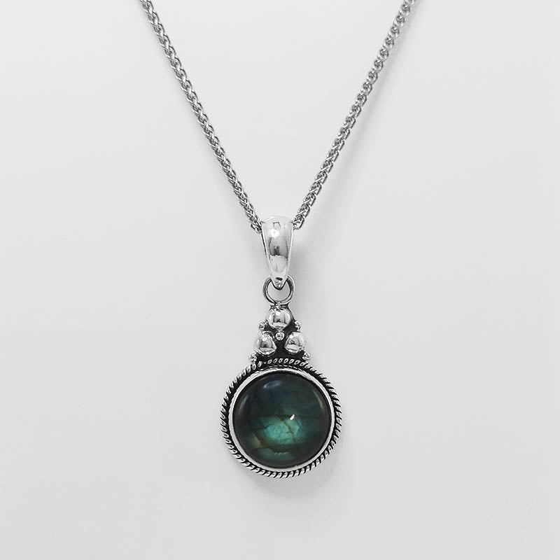 Sterling silver labradorite pendant with a silver chain