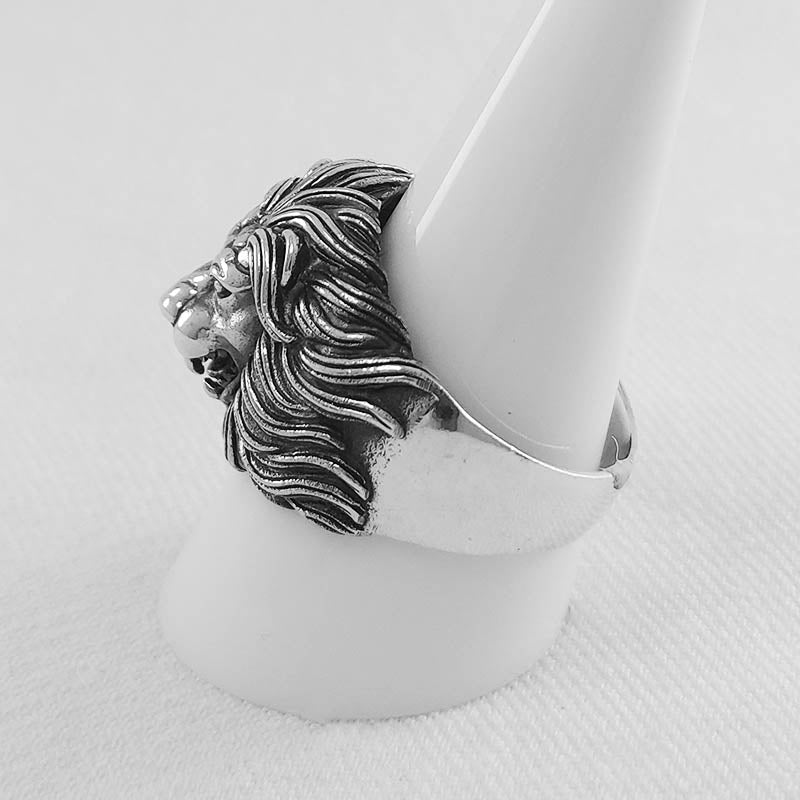 Sterling silver lion ring