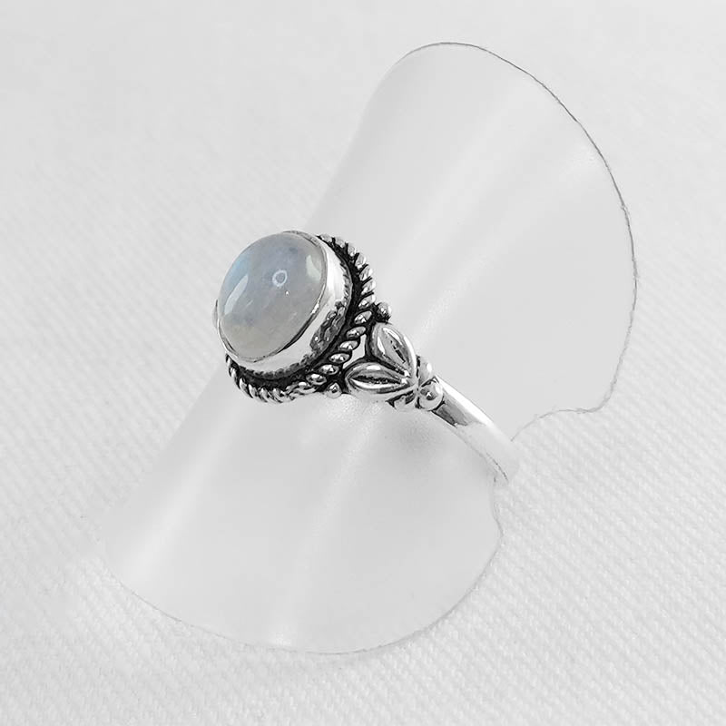 Sterling silver Moonstone ring  - Cabochon Cut stone