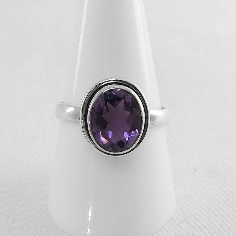 Sterling Silver Faceted Amethyst Stone Ring 