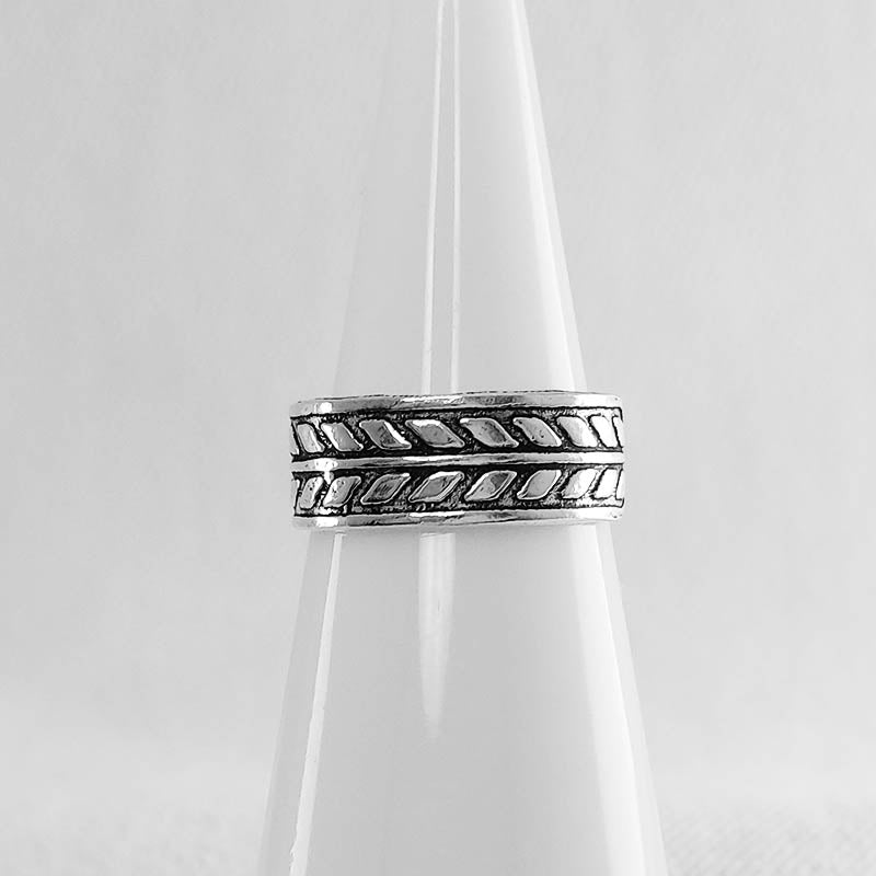 Sterling Silver Toe Ring  with Arrow Design