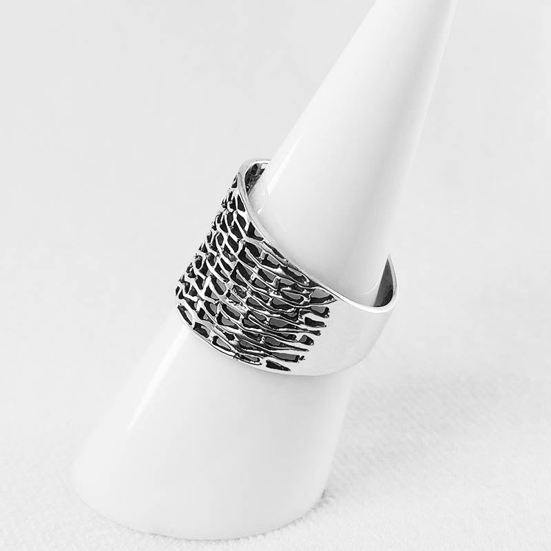 Sterling Silver ring with nest weave design