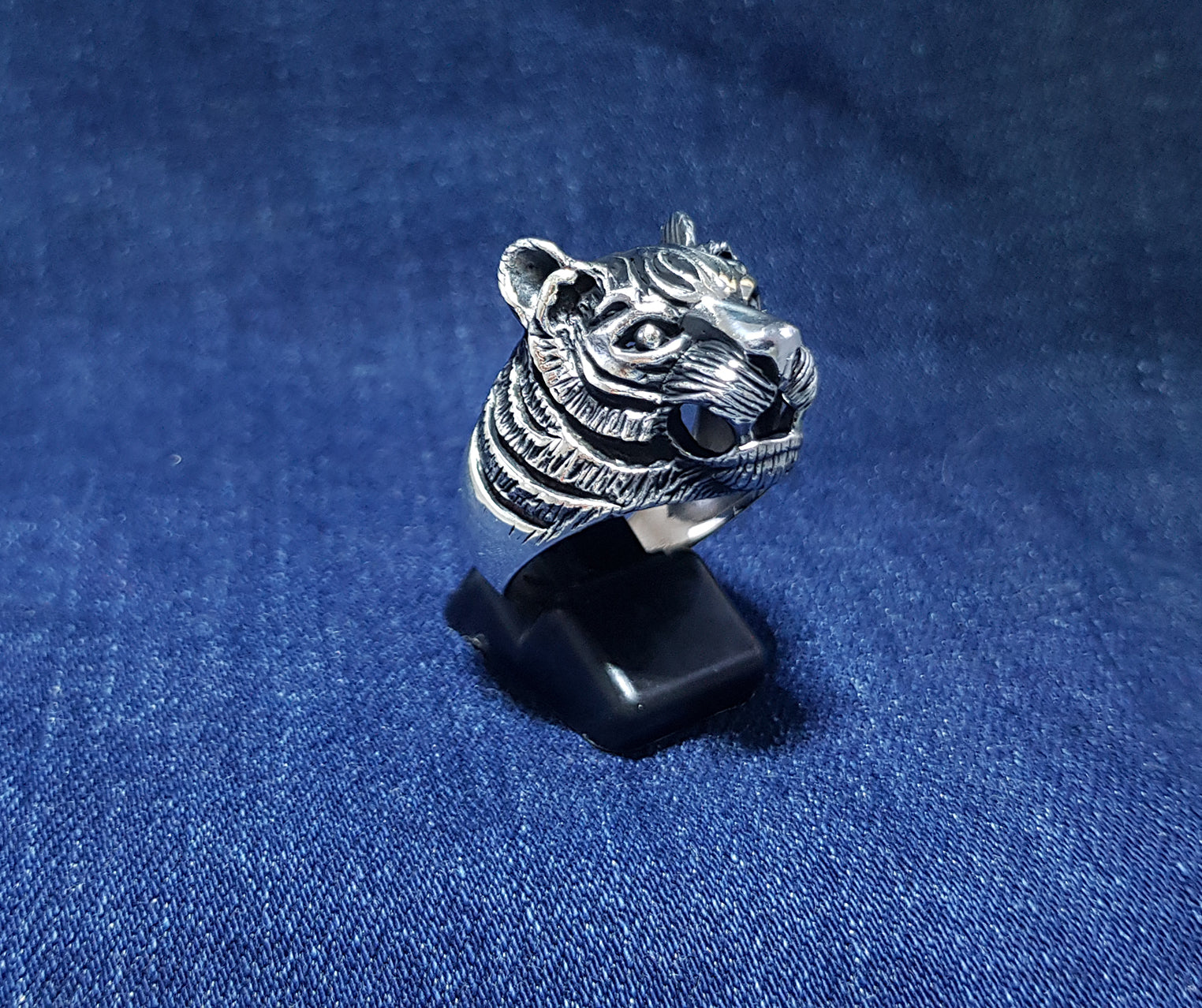 Sterling Silver Tiger Ring 