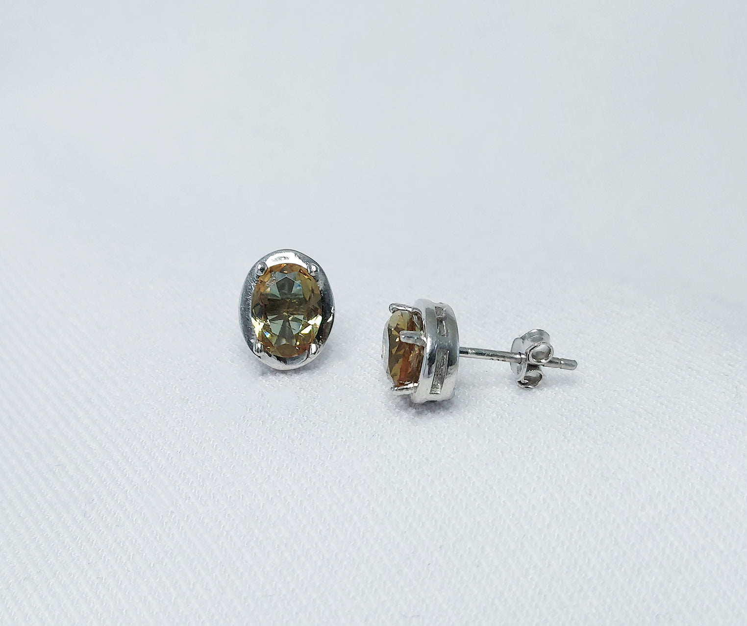 Sterling Silver Oval Zultanite Stone Earrings