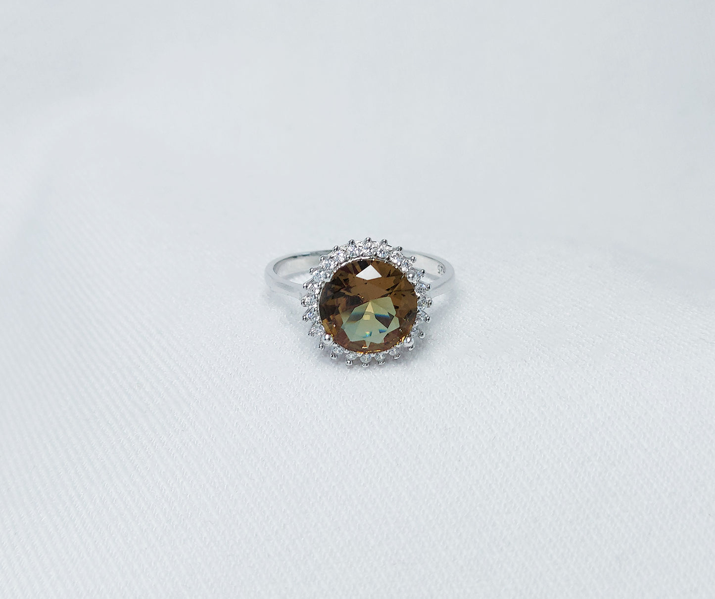 Sterling Silver Zultanite Stone Ring 