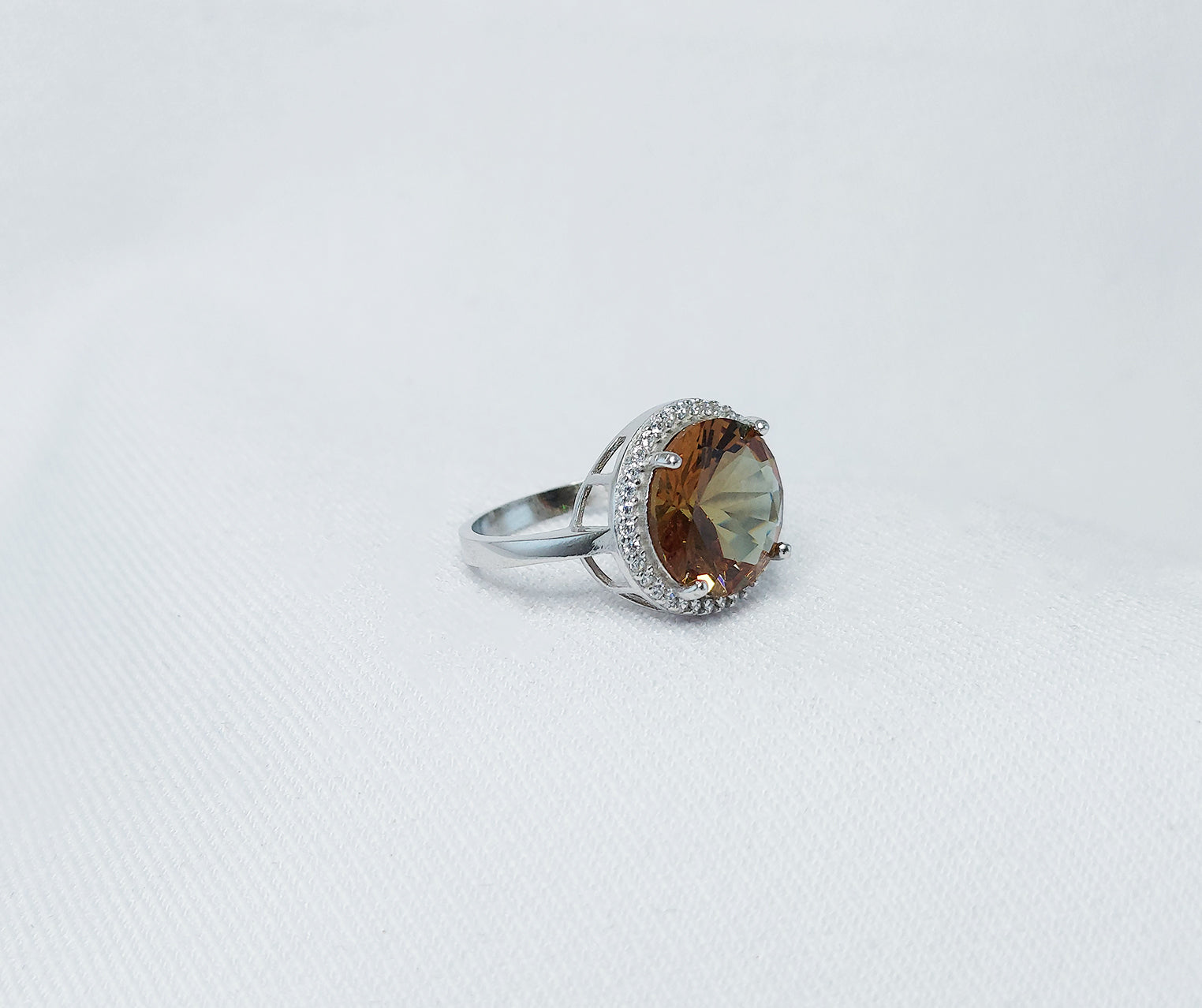 Sterling Silver Zultanite Stone Ring 