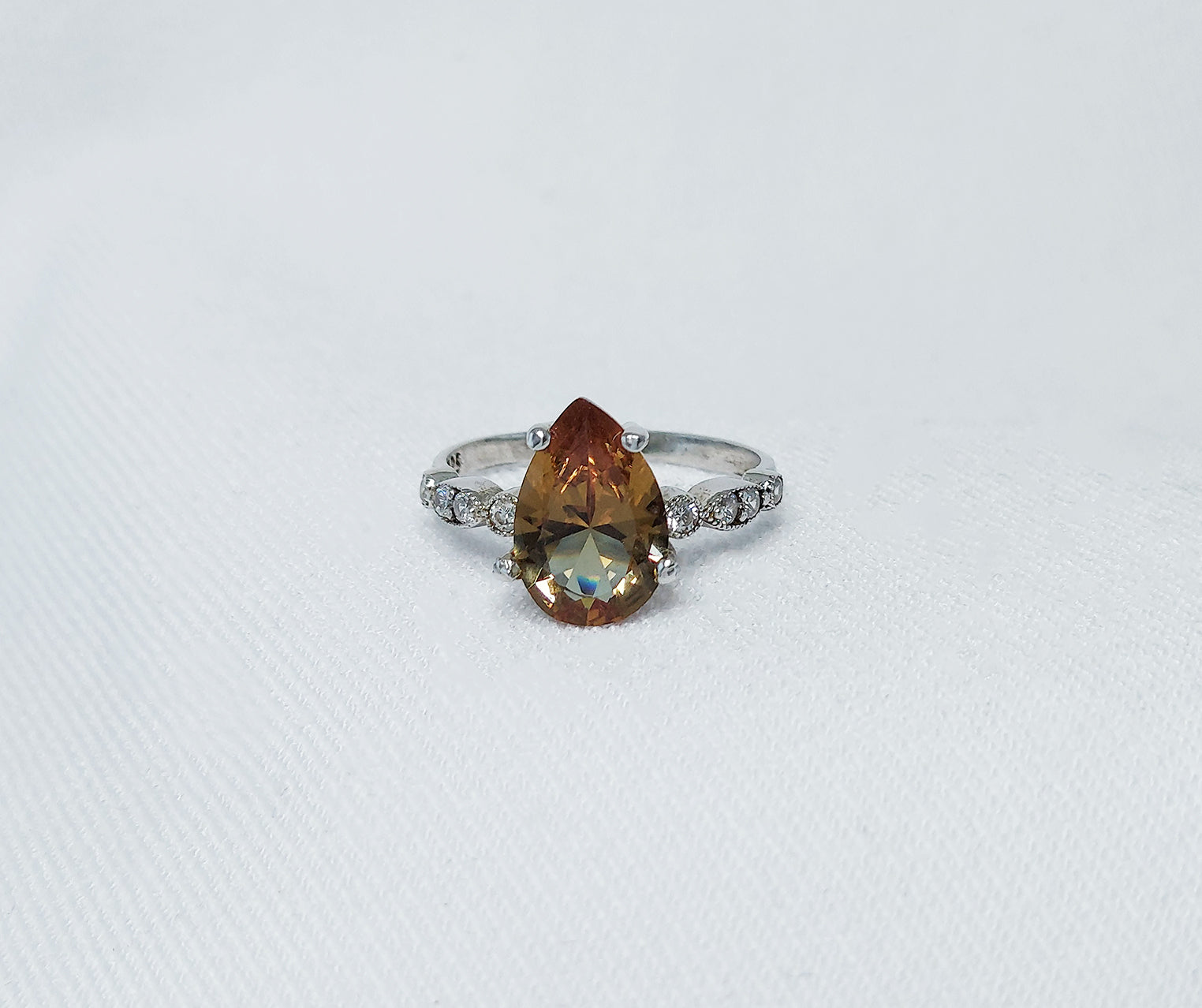 Sterling Silver Zultanite Stone Ring 