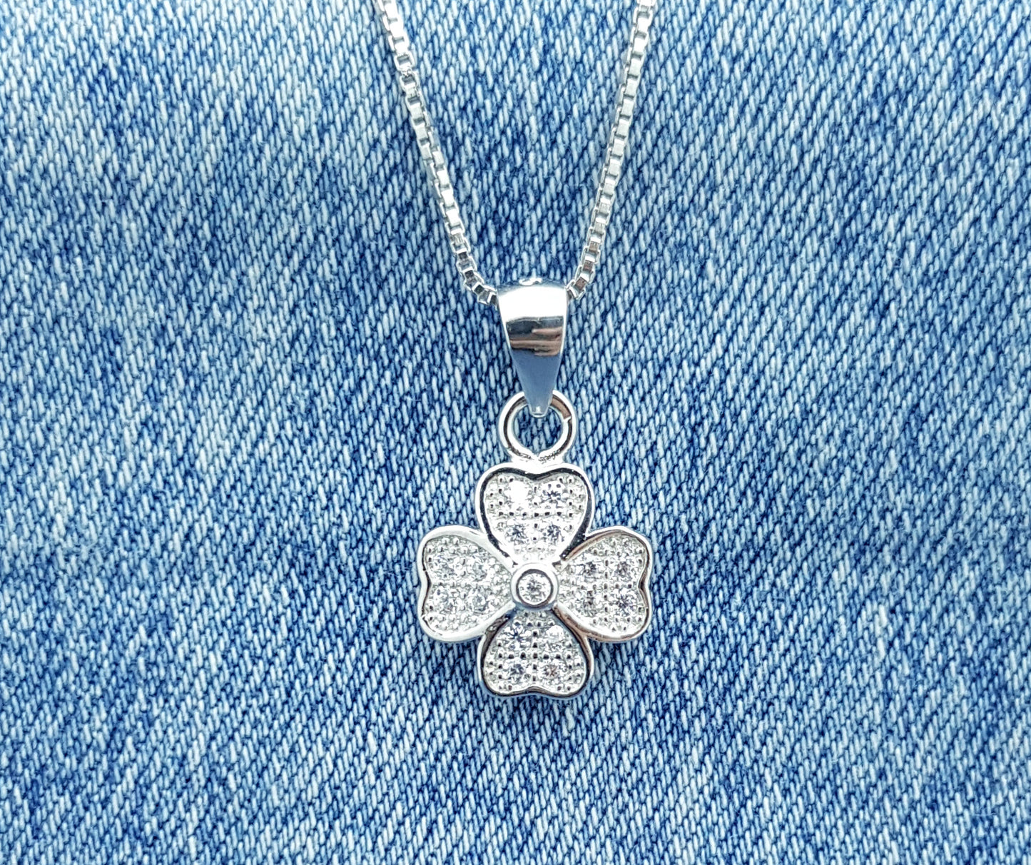 Sterling Silver Four Leaf Clover Pendant with Cubic Zirconia Stones